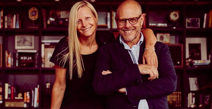 Alton Brown�s Wife Elizabeth Ingram and his ex-wife Deanna Brown ... photo
