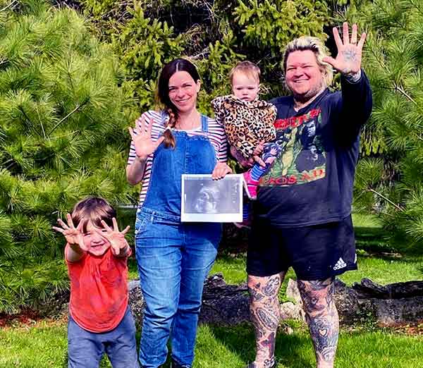 Image of Matty Matheson with his wife Trish Matheson along with their two kids