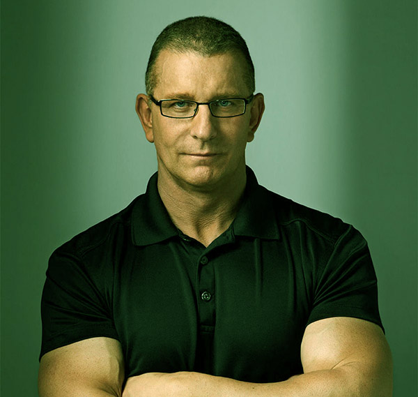 Image of Robert Irvine from the tv show, Dinner: Impossible