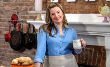Image of celebrity chef, Damaris Phillips.