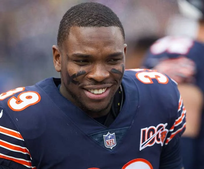 Photo of Eddie Jackson in football jersey.
