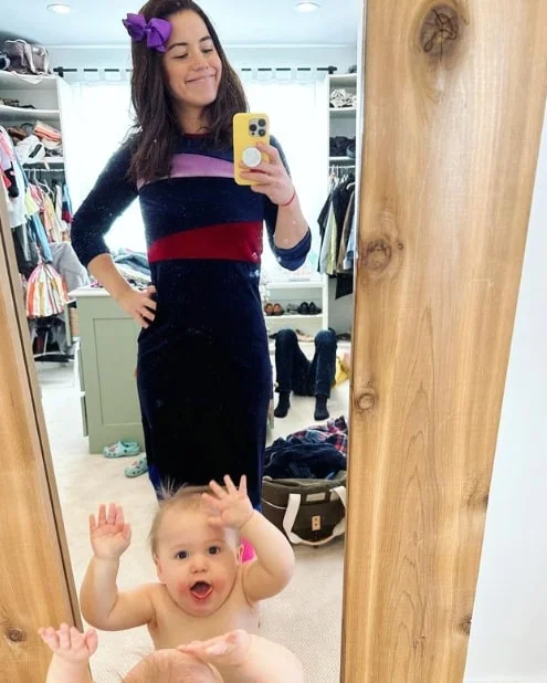 Image of Molly Yeh and her daughter